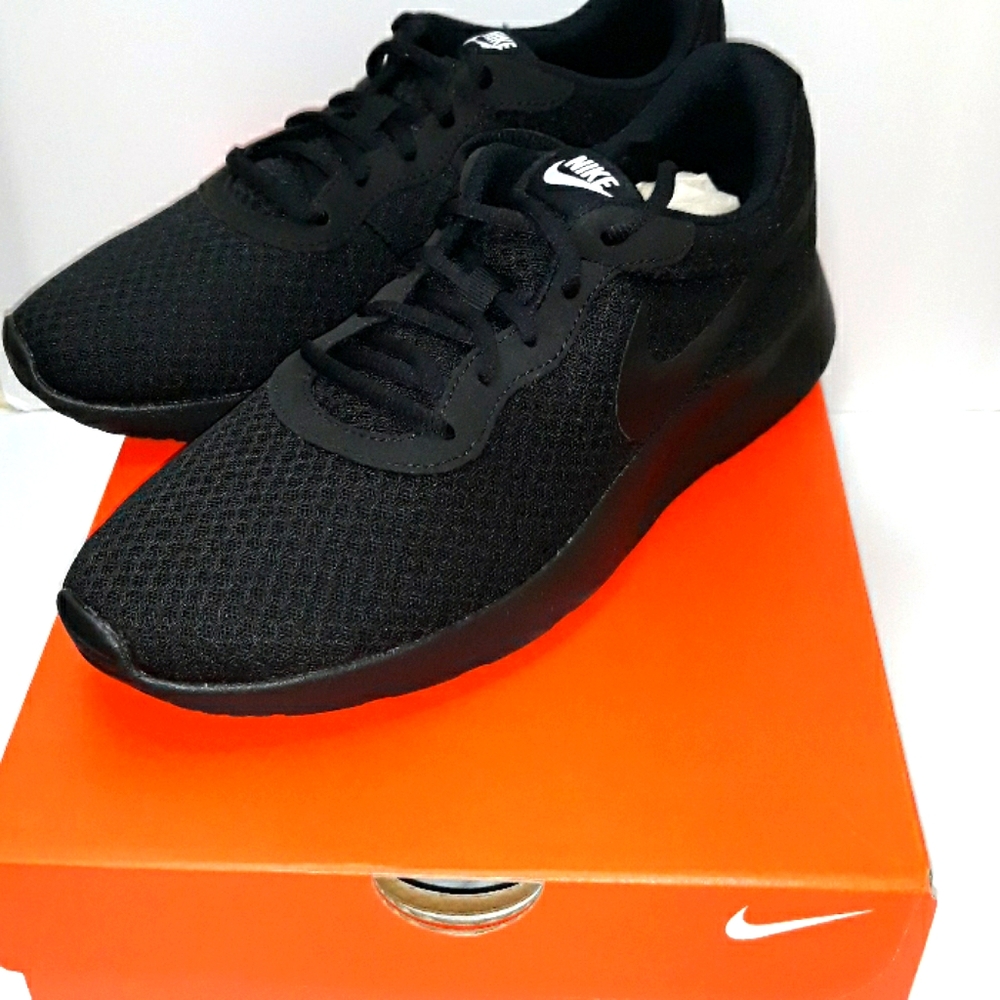 Nike Women Tanjun NWT